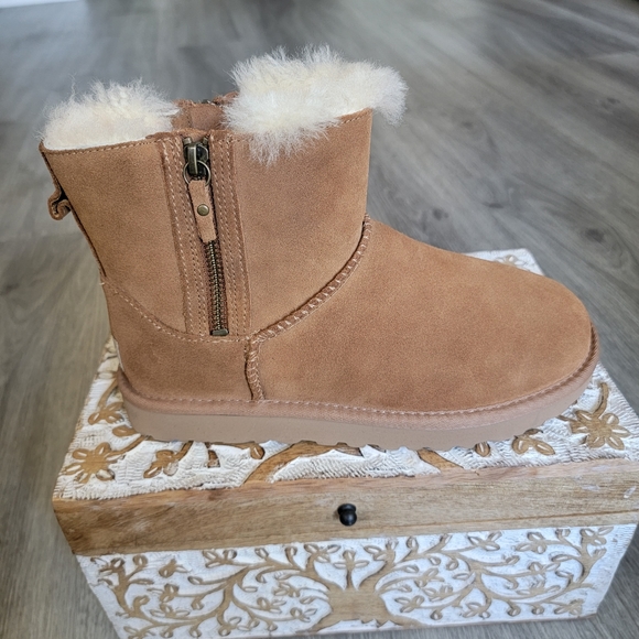 UGG Classic Mini Double Zip Suede Boot - Picture 2 of 9
